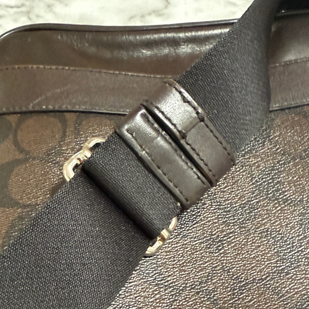 Coach Dark Brown Signature Messenger Bag - Picture 9 of 10
